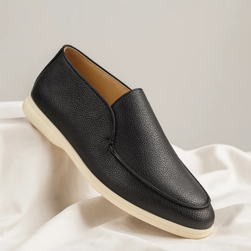 Svelte Leather Loafers